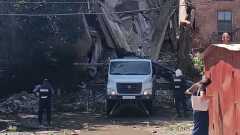 Власти показали сухие подъезды обрушившегося дома в Астрахани