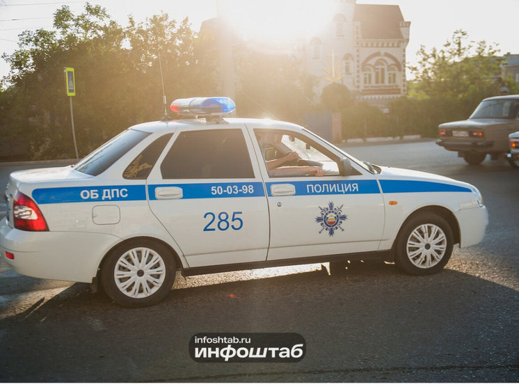 В Астрахани задержали мужчину, терроризировавшего женщину и её дочь