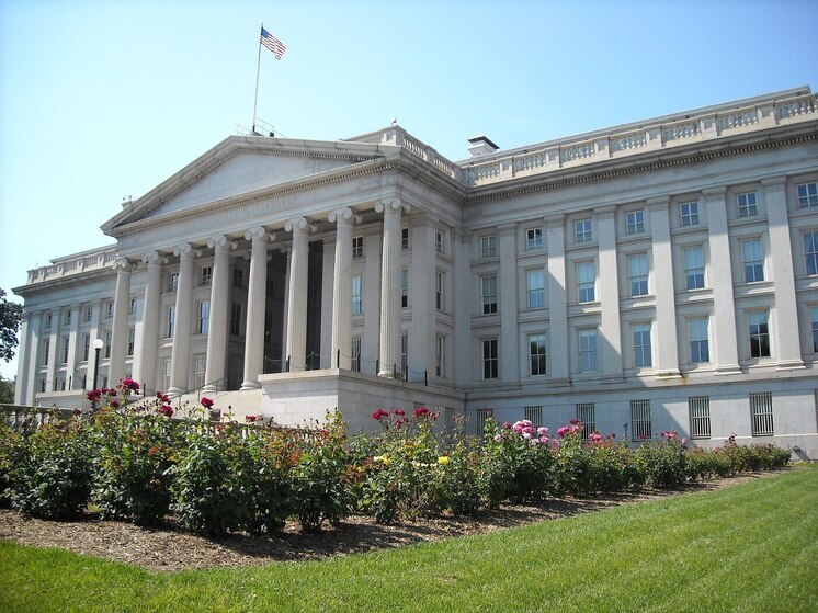 Минфин США отложил введение санкций против российско-сербской NIS