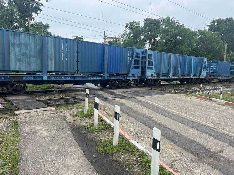 В Приамурье отремонтировали ж/д переезды и пешеходный мост
