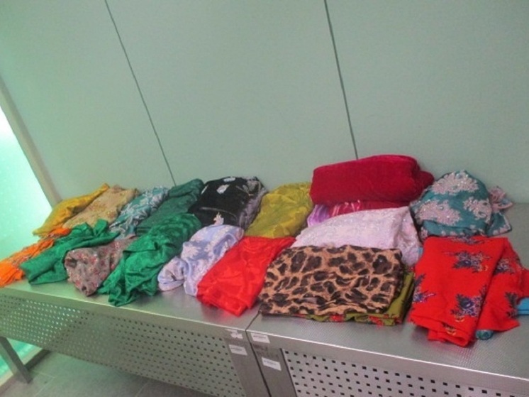 Кольцовские таможенники пресекли беспошлинный ввоз тканей из Таджикистана