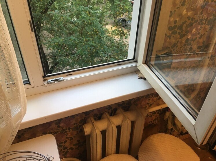 Воронежский СК устанавливает обстоятельства падения девочки из окна 6-го этажа