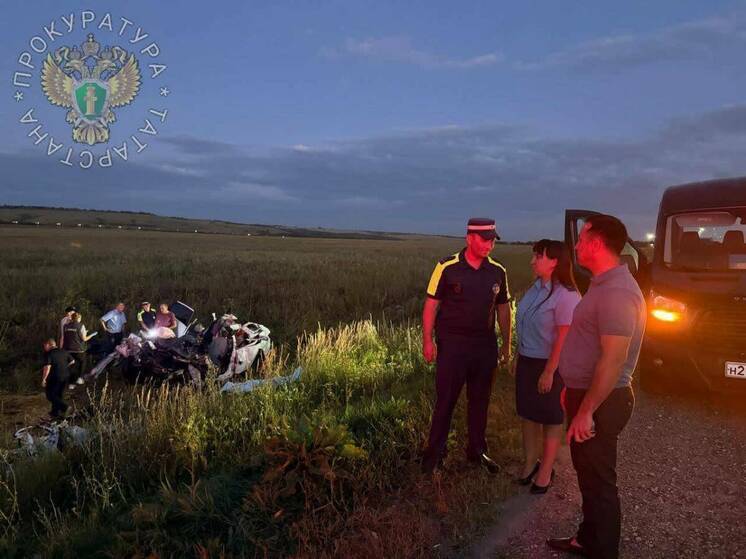 При столкновении с грузовиком погибли водитель и пассажир «Лады» на трассе Казань – Ульяновск