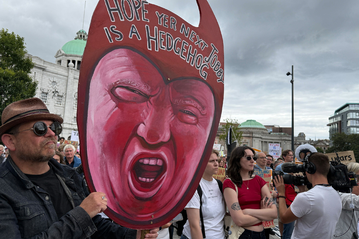 Безумная сделка: довольный Трамп поможет России быстрее победить на Украине