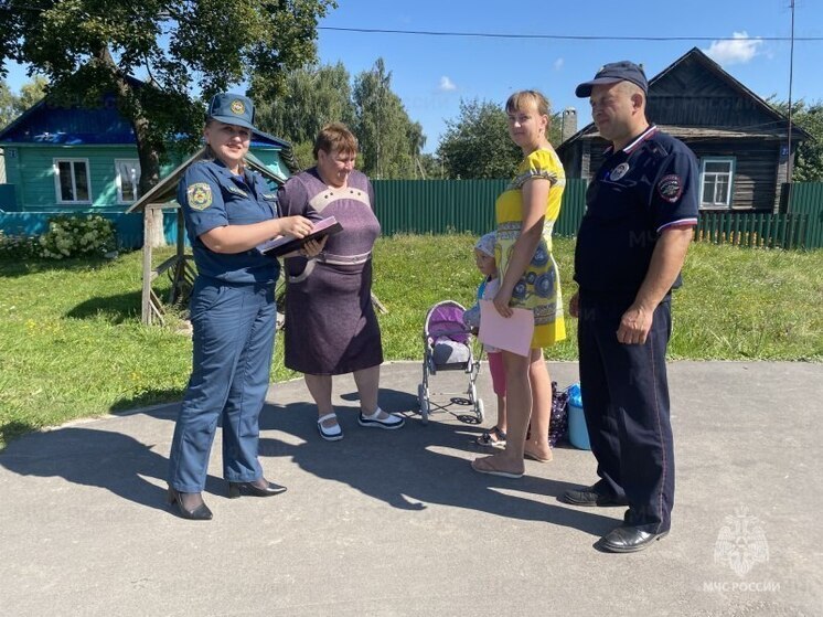 В Брянской области жителям напомнили о правилах пожарной безопасности