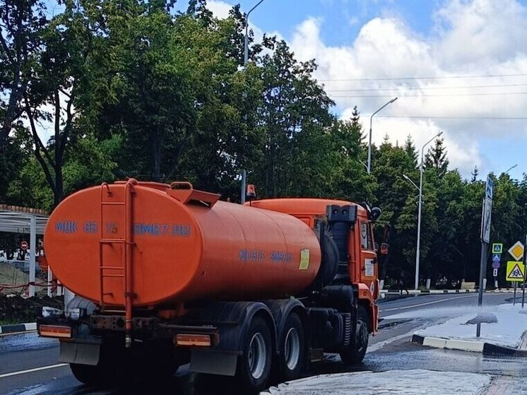 Тринадцать водовозов прибыли в Макеевку из Московской области