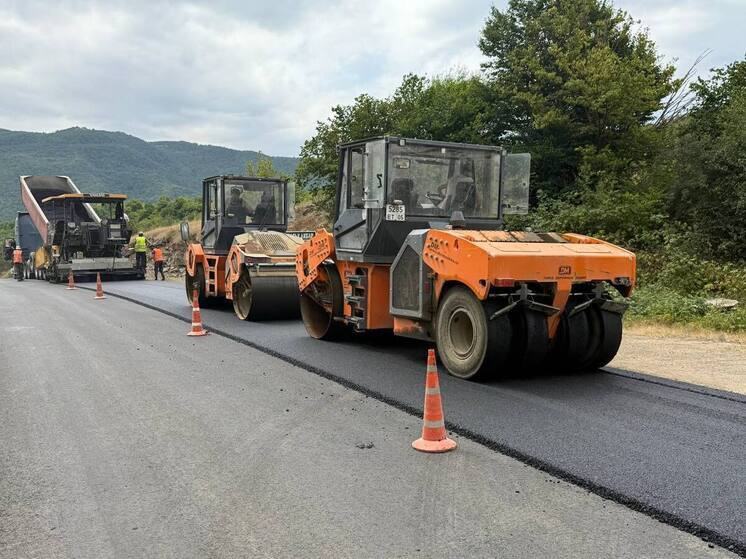В Сулейман-Стальском районе модернизируют важную транспортную артерию