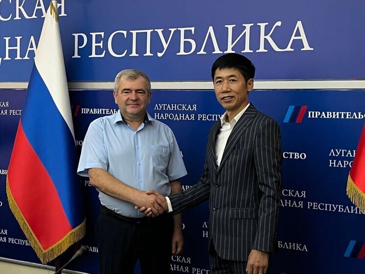 Делегация из Китая во главе с крупным бизнесменом Ли Чжиюанем совершила визит в ЛНР