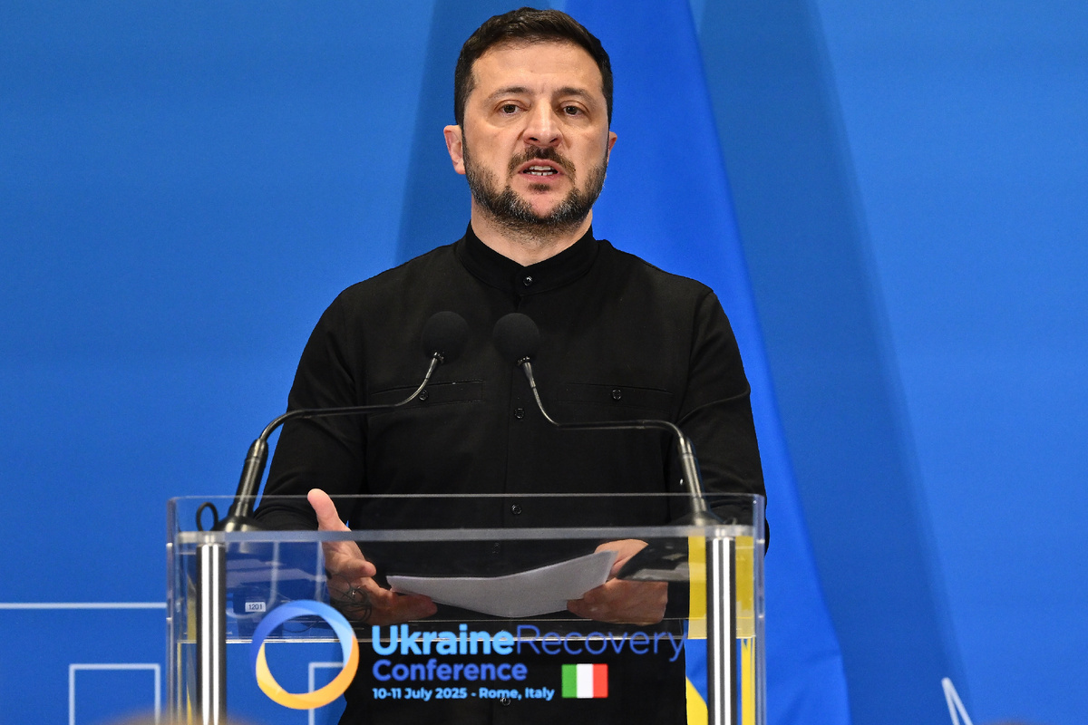 Украинские СМИ сообщили о приостановке финансовой помощи Киеву со стороны ЕС