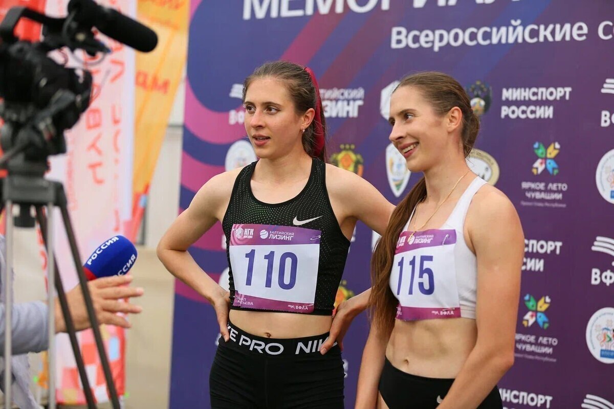 Тренер сестер Красильниковых предрек им успехи на международных стартах