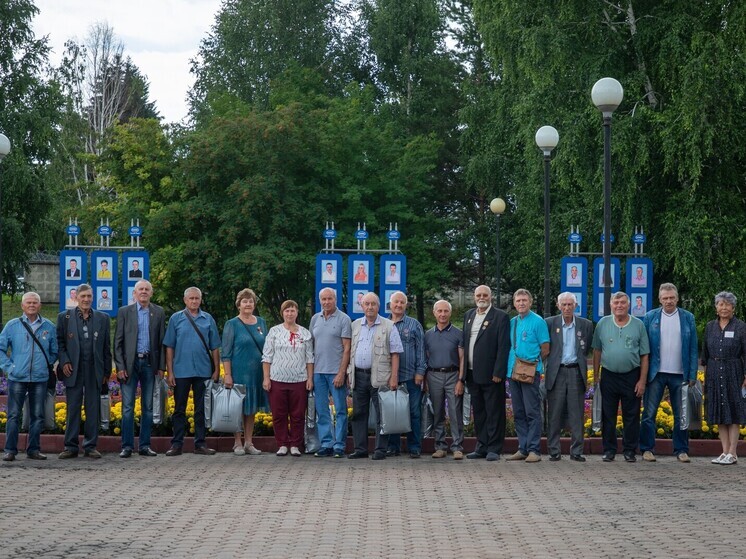 На Алтай-Коксе прошли экскурсии для ветеранов производства