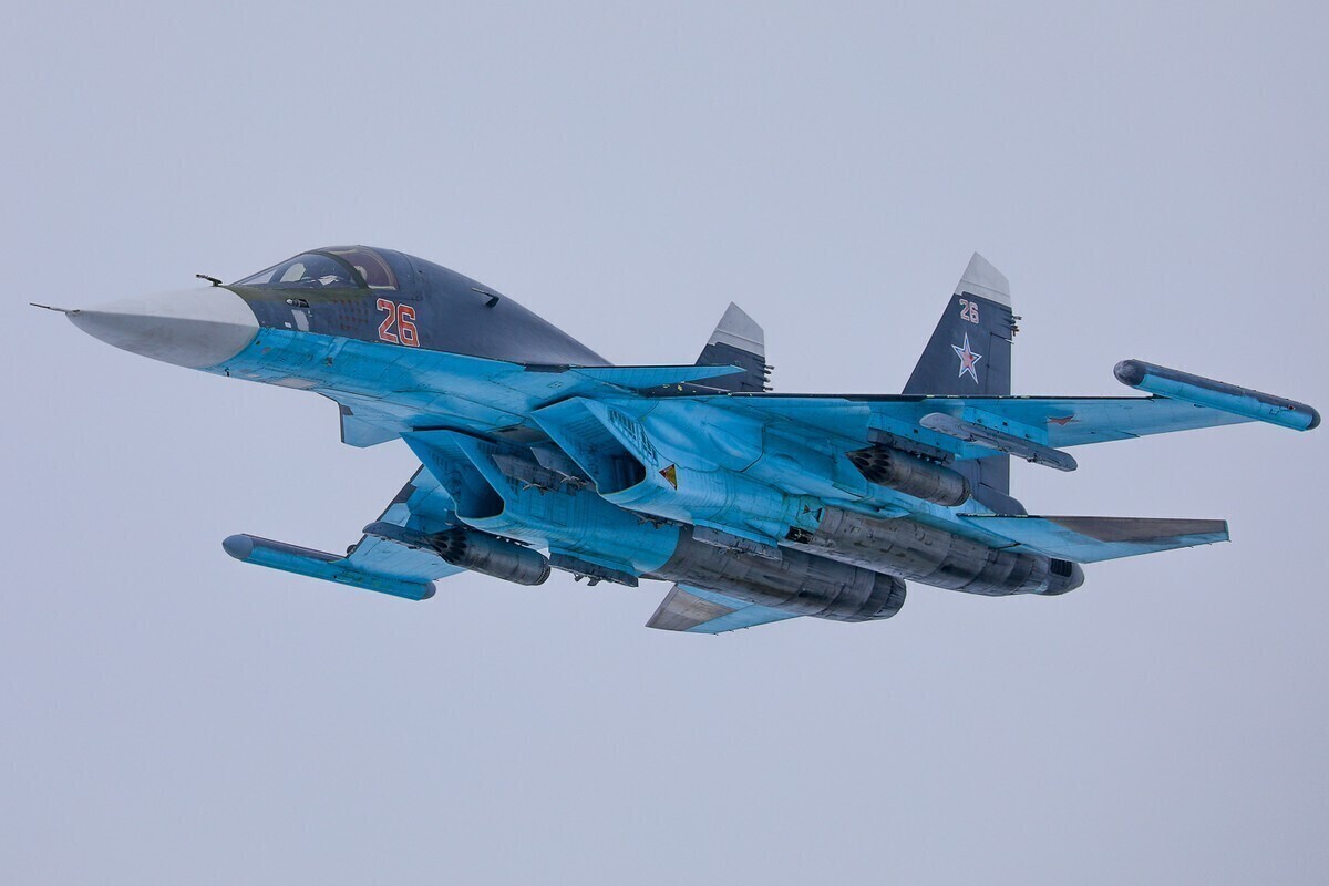 Су-34 нанес удар по скоплению личного состава и бронированной техники ВСУ