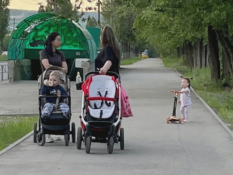 Родители в Саратовской области получат пособия раньше обычного