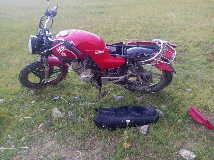 На Алтае 11-летнего пассажира мотоцикла госпитализировали после ДТП с опрокидыванием