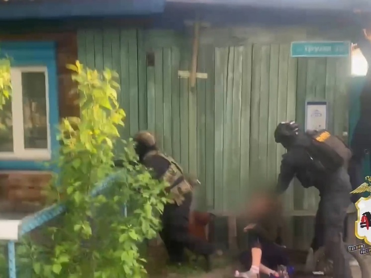 Группу наркосбытчиков задержали в Зиминском районе