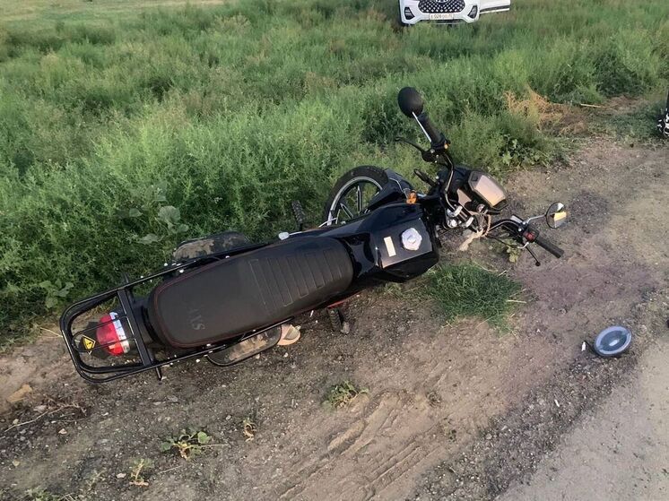 Под Астраханью сбили 15-летнюю девочку на мотоцикле