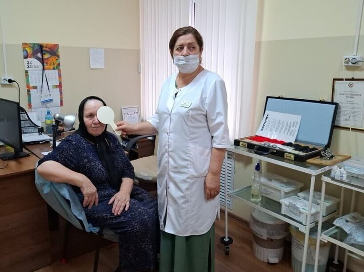 Проект «Старшее поколение» помог 160 дербентцам получить медицинскую помощь