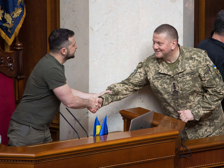Политолог Живов: Залужный заложил тактику террора против мирных городов России