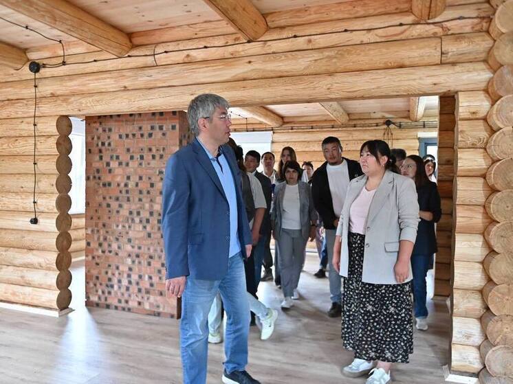 В Бурятии в Закаменском районе активно стоят дома для молодых специалистов