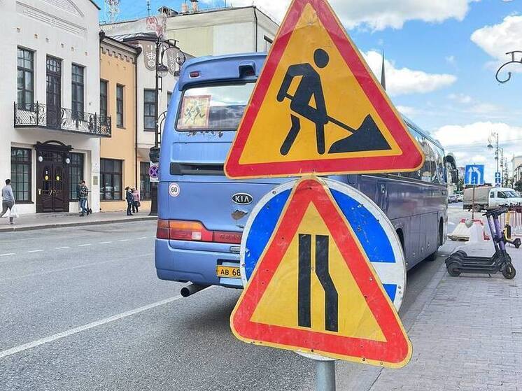 Люк провалился на Пролетарском мосту в Туле