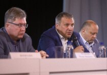 На заседании штаба по подготовке к отопительному сезону прозвучала тревожная информация. Из сотен домов, сдавших паспорта готовности, реально подготовленными к зиме признаны лишь 127. 