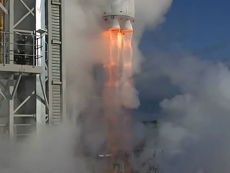 Primeiro foguete espacial da Austrália cai 14 segundos após a decolagem