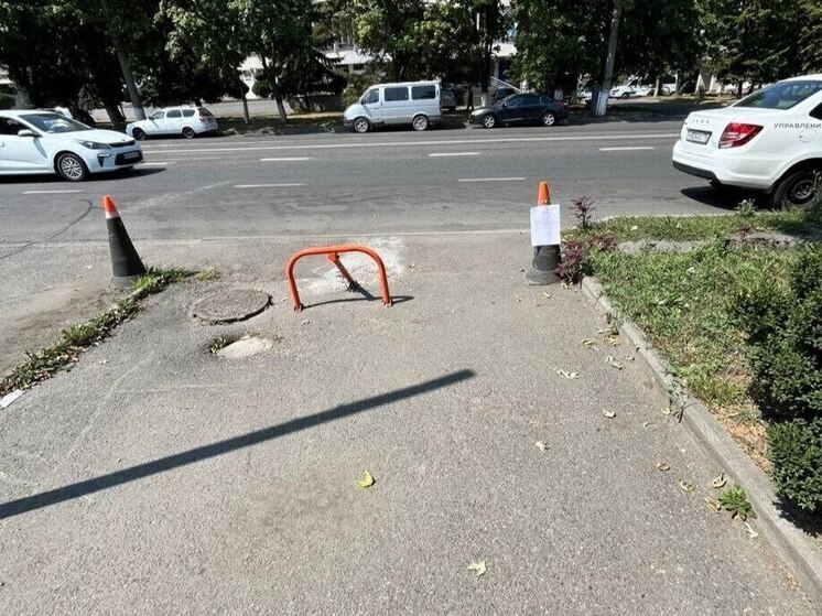 Во Владикавказе на проспекте Коста выявили самовольно установленные барьеры