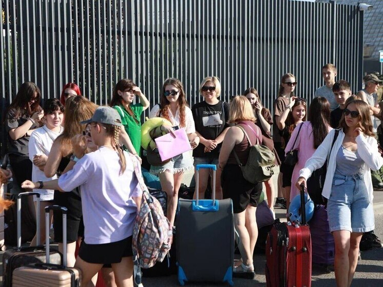 Группа из 150 молодых активистов ЛНР отправилась на крупнейший молодежный форум «Таврида.Арт»