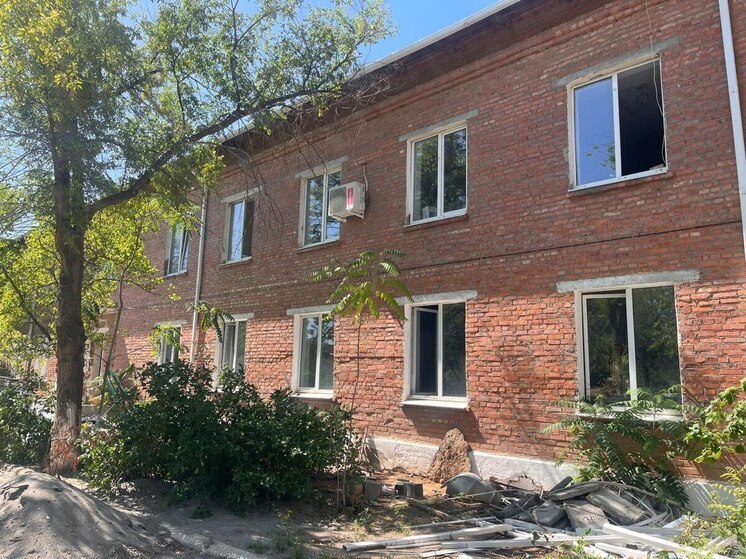 В Астраханской области отделение районной больницы обновят к декабрю