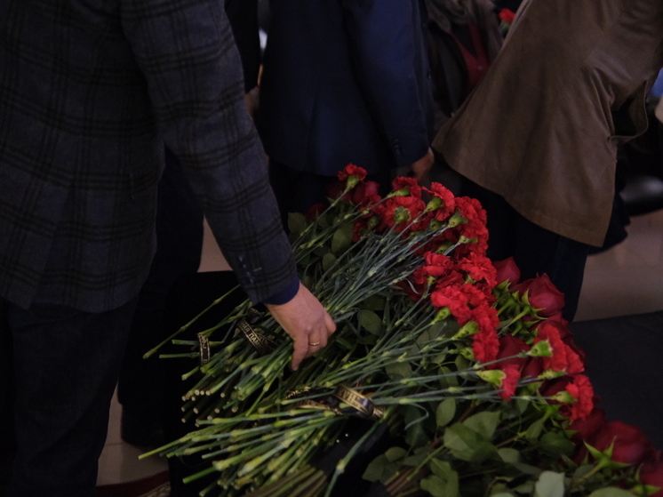 В Волгоградской области проводят в последний путь бойца СВО Федора Беккера
