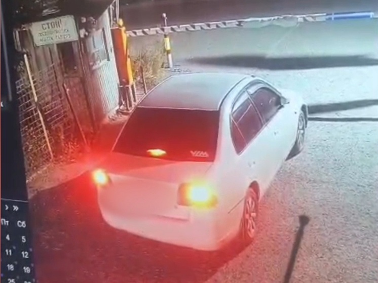 В Новосибирске подросток угнал Honda Civic с ключом в замке