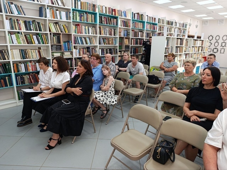 В центральной библиотеке Котласа открылась выставка книг