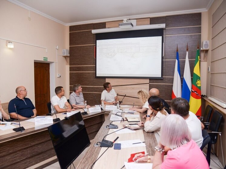 В Евпатории представили проект благоустройства набережной озера Мойнаки