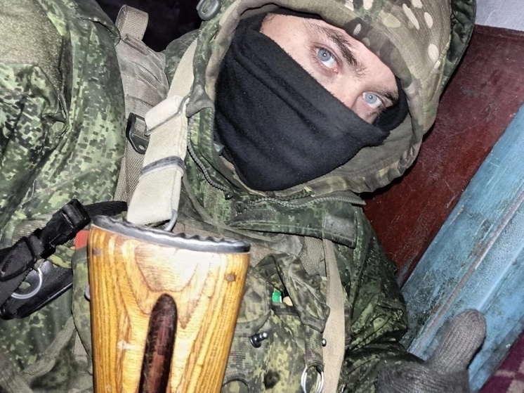 Боец из Шекснинского района внес вклад в развитие родного села и возведение часовни