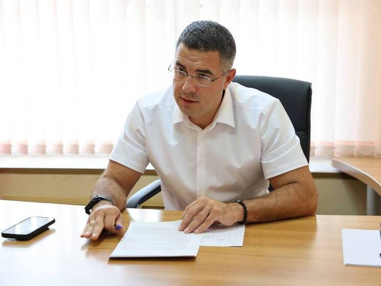 Алексей Эрк рассмотрел обращения туляков на личном приеме