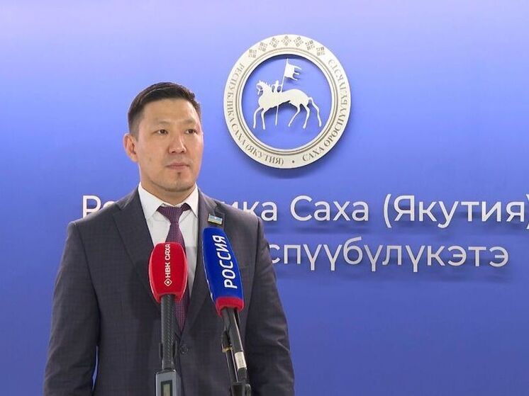 В Оймяконский район продолжают прибывать машины со строительными материалами