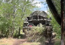 Расчеты зенитного ракетного комплекса (ЗРК) «Тор-М2» группировки «Центр» обеспечивают безопасное небо на Красноармейском направлении