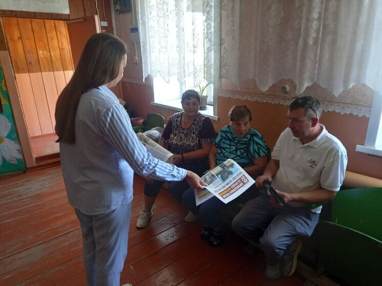 «Добраться невозможно, воды нет»: жители Петропавловского района рассказали о своих проблемах в приемной депутата Госдумы