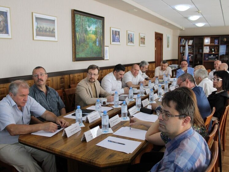 ДНР посетила делегация учёных из Сибири