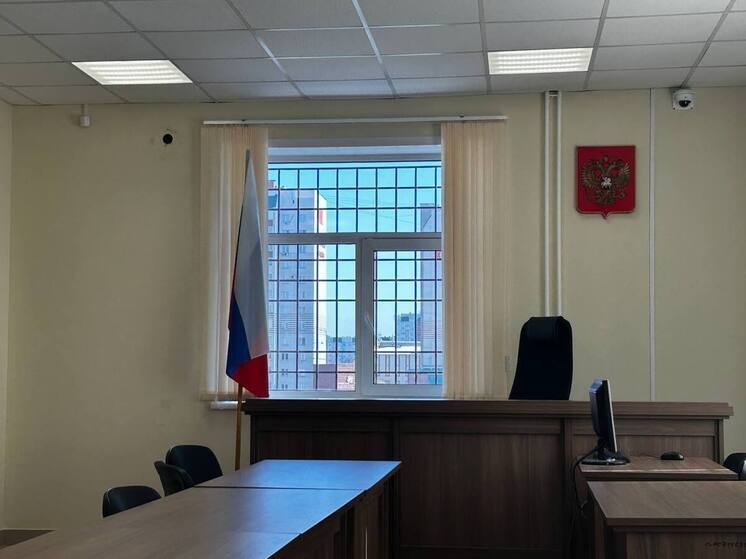 Жительница Барнаула заплатила штраф за мат в адрес учителей дочери
