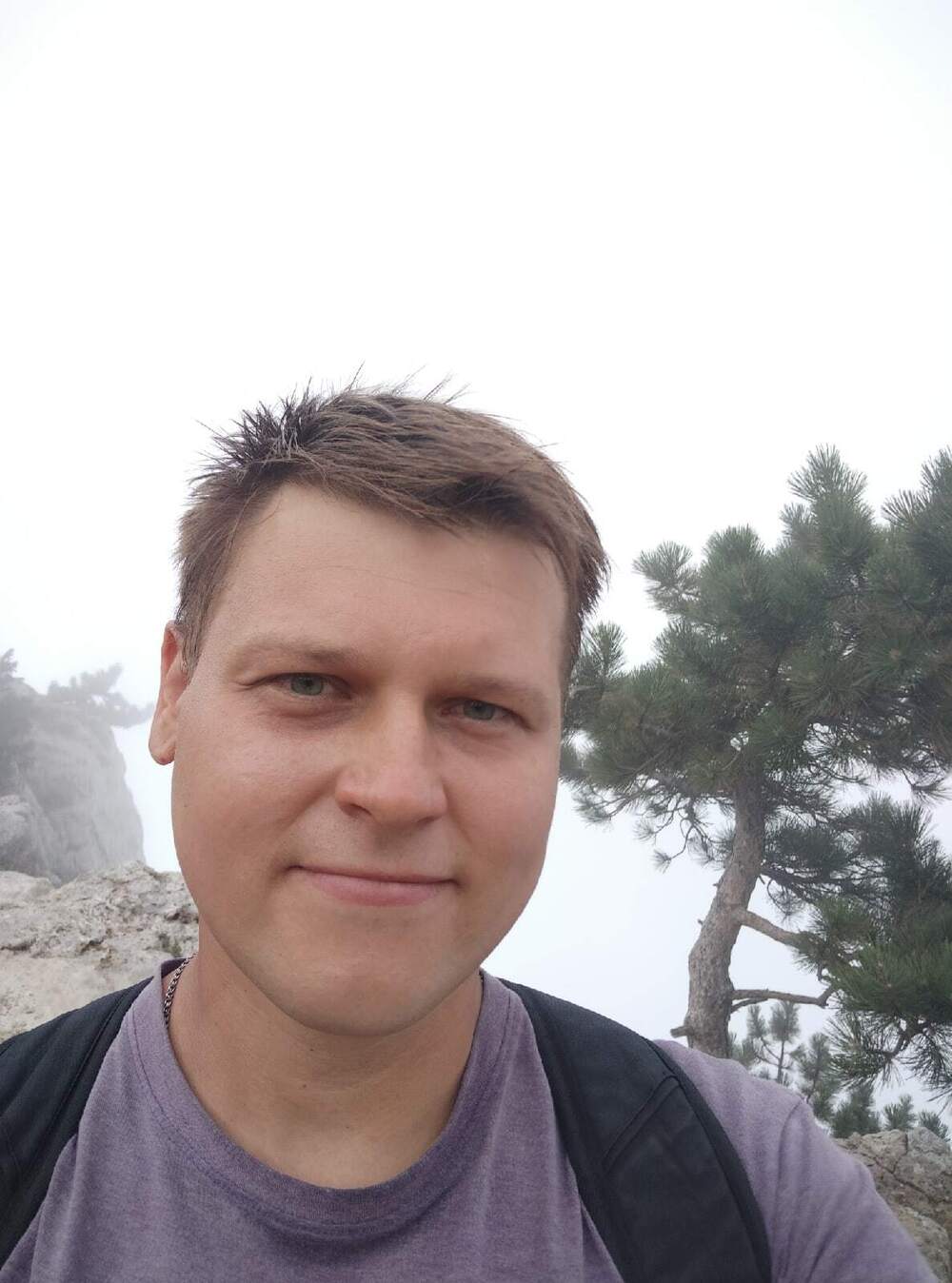 Псковичи вспоминают умершего на рабочем месте врача Дениса Лиллосона