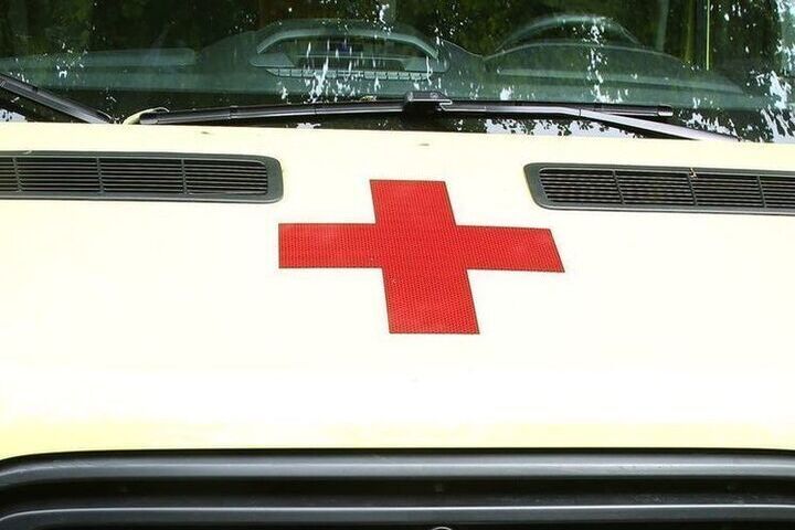 Два десятка пассажиров авиалайнера попали в больницу после полета в Европу