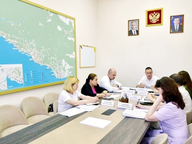 Политик Виктор Тепляков провел совещание по строительству новых спорткомплексов в Сочи