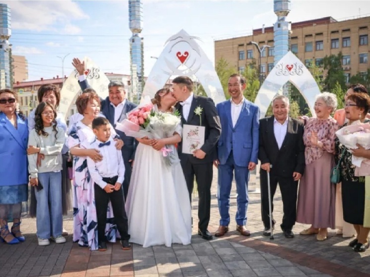 В 12 районах республики откроют новые площадки для регистрации браков