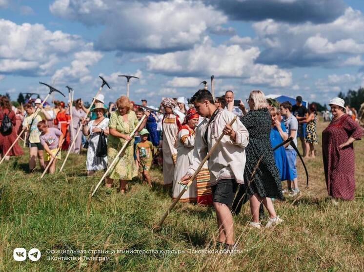 Фестиваль "Семейные традиции. Сенокосная пора" приглашает гостей в Палкинский район
