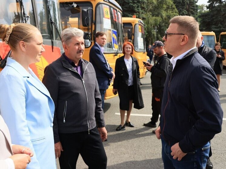 Челябинская область получила 42 новых школьных автобуса