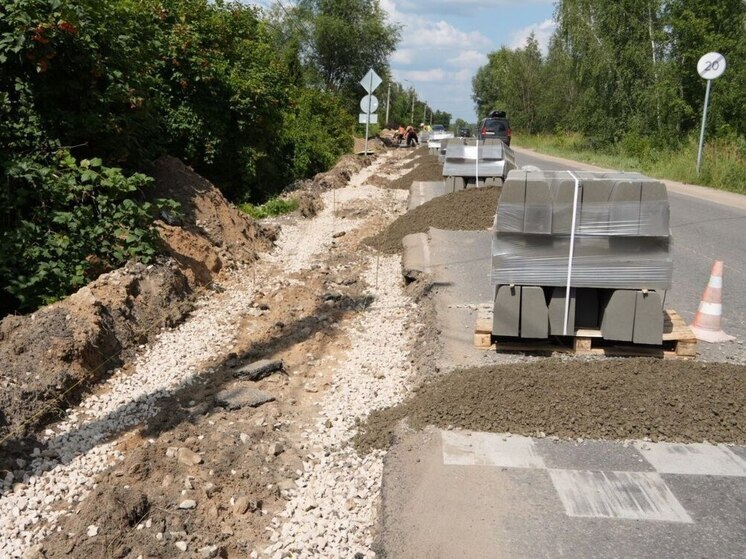 В Серпухове продолжается обустройство тротуаров