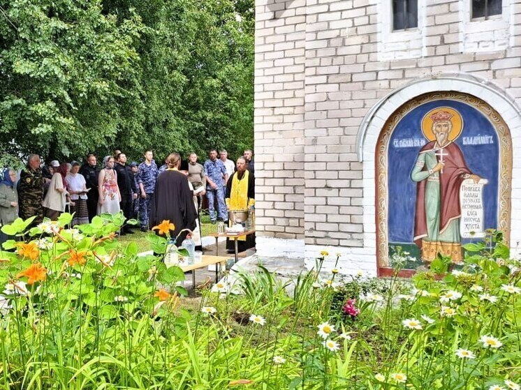 Праздничный молебен состоялся в псковском поселке