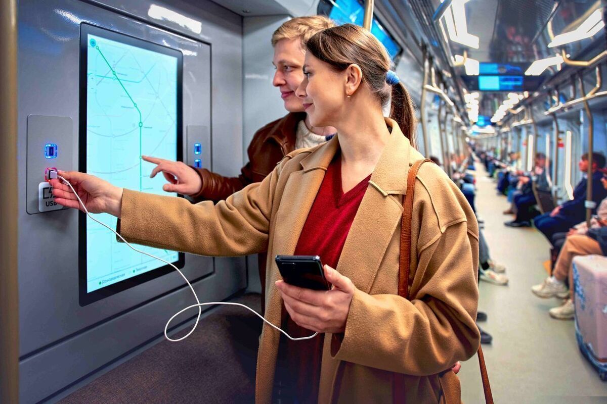 Метро не только возит. Метро – живет