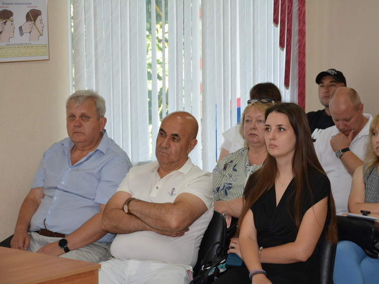 Смоленские полицейские вместе с общественниками обсудили изменения миграционного законодательства